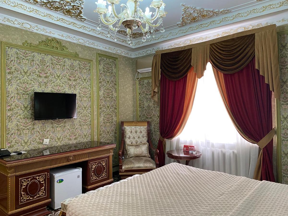 Lion Hotel Astana Exterior foto