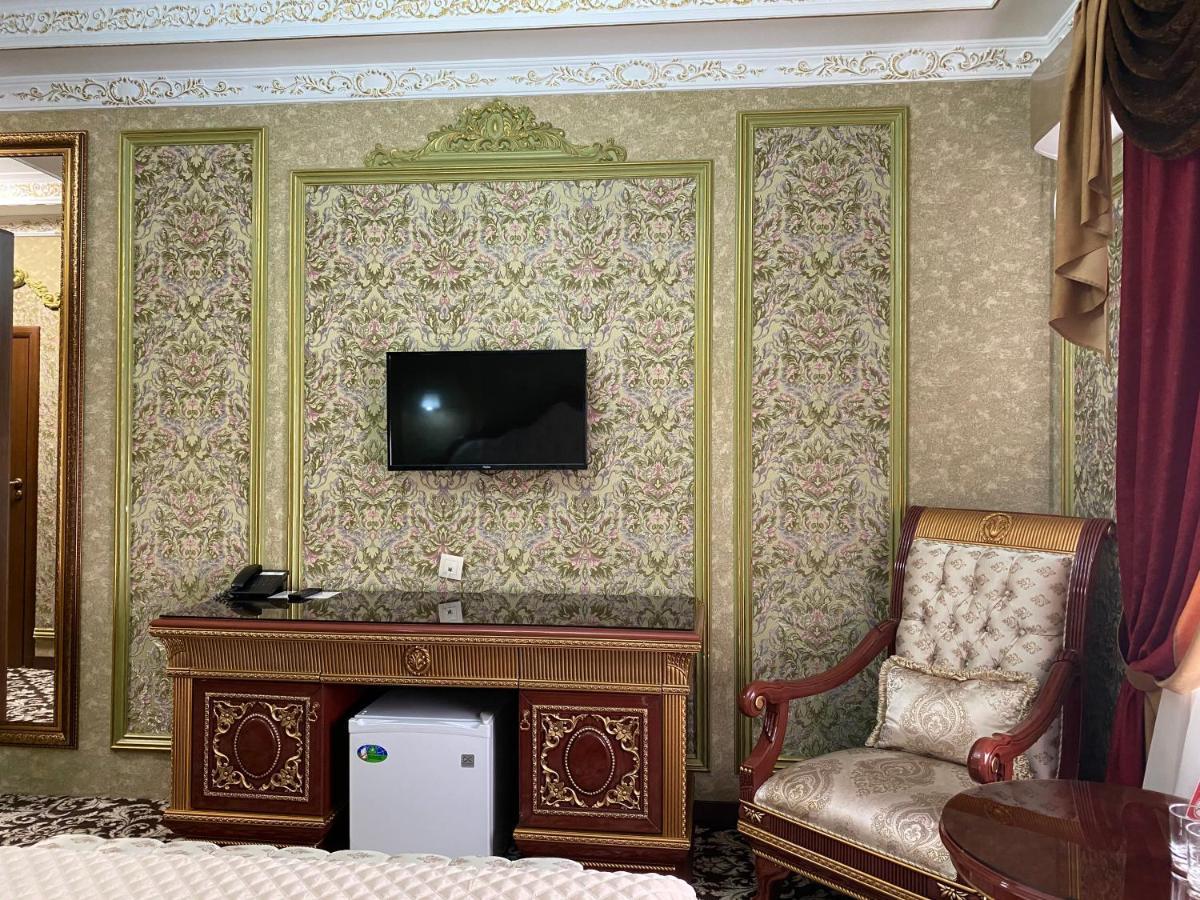 Lion Hotel Astana Exterior foto
