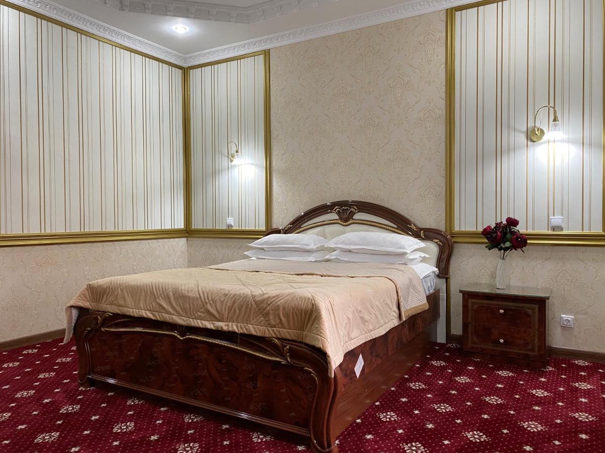 Lion Hotel Astana Exterior foto