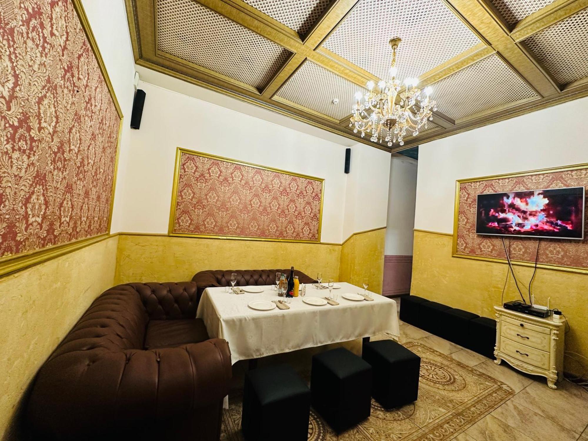 Lion Hotel Astana Exterior foto